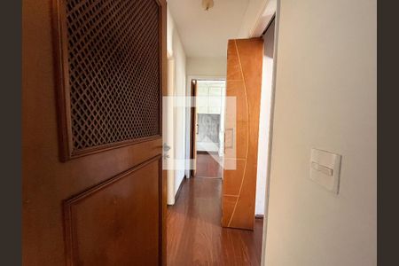 Corredor de apartamento à venda com 2 quartos, 56m² em Vila Santa Catarina, São Paulo