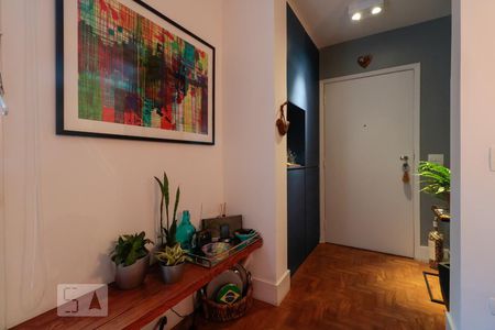 Entrada de apartamento à venda com 2 quartos, 100m² em Cerqueira César, São Paulo