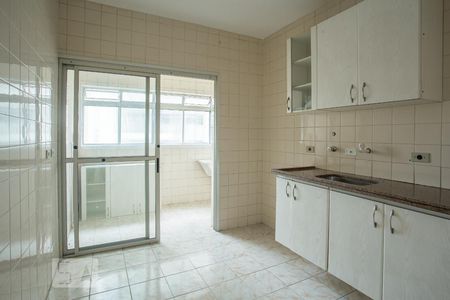 Cozinha de apartamento para alugar com 2 quartos, 67m² em Vila Amélia, São Paulo