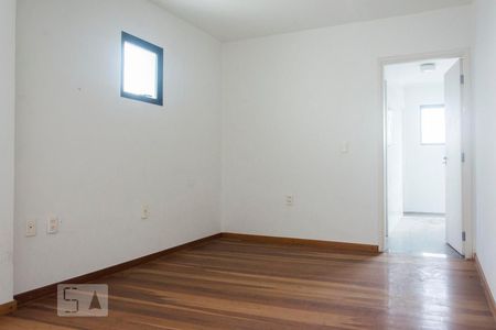 Sala de TV de apartamento para alugar com 4 quartos, 700m² em Paraisópolis, São Paulo