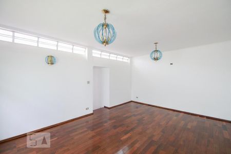 Sala de casa à venda com 4 quartos, 340m² em Vila Prudente, São Paulo