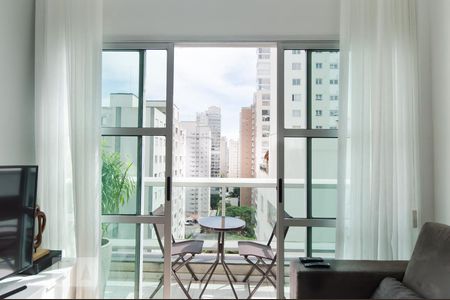 Sala de apartamento à venda com 1 quarto, 44m² em Indianópolis, São Paulo