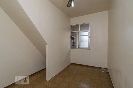 Quarto 1 de apartamento para alugar com 2 quartos, 50m² em Braz de Pina, Rio de Janeiro