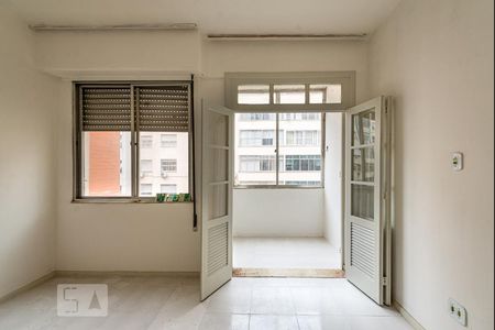 Quarto  de kitnet/studio à venda com 1 quarto, 32m² em Copacabana, Rio de Janeiro