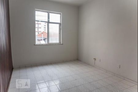 Sala  de apartamento para alugar com 2 quartos, 60m² em Vila Isabel, Rio de Janeiro