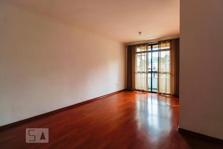 Apartamento para alugar com 90m², 3 quartos e 1 vagaSala