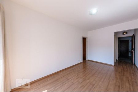 Sala de apartamento para alugar com 2 quartos, 68m² em Bosque, Campinas