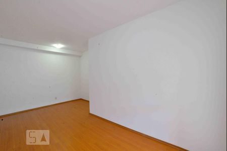 Sala de apartamento para alugar com 3 quartos, 85m² em Vila Firmiano Pinto, São Paulo