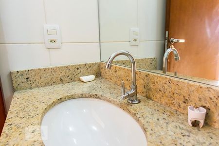 Pia do Banheiro 01 de apartamento para alugar com 2 quartos, 60m² em Taguatinga Norte (taguatinga), Brasília