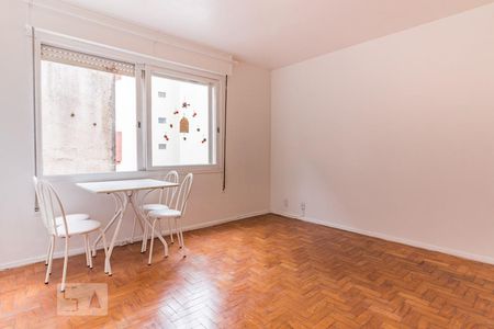 Studio para alugar com 29m², 1 quarto e sem vagaSala/Quarto