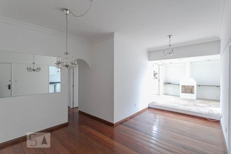 Sala de apartamento para alugar com 3 quartos, 145m² em Santo Antônio, Belo Horizonte