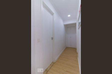 Corredor de apartamento à venda com 3 quartos, 65m² em Ponte Grande, Guarulhos