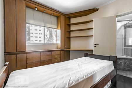Dormitório 1 de apartamento para alugar com 2 quartos, 136m² em Batel, Curitiba
