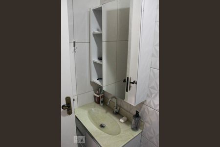 Banheiro de apartamento à venda com 4 quartos, 150m² em Vila Santa Terezinha, Várzea Paulista