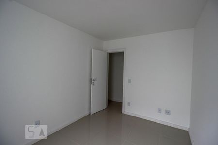 Quarto de apartamento para alugar com 3 quartos, 320m² em Recreio dos Bandeirantes, Rio de Janeiro