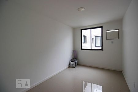 Quarto de apartamento para alugar com 3 quartos, 320m² em Recreio dos Bandeirantes, Rio de Janeiro