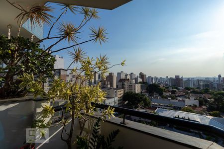 Varanda de apartamento à venda com 2 quartos, 56m² em Pinheiros, São Paulo