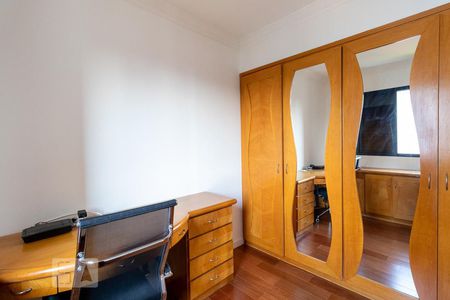 Quarto 2 de apartamento para alugar com 2 quartos, 56m² em Pinheiros, São Paulo