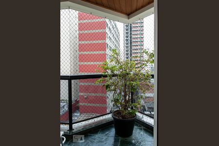 Varanda de apartamento à venda com 2 quartos, 57m² em Indianópolis, São Paulo