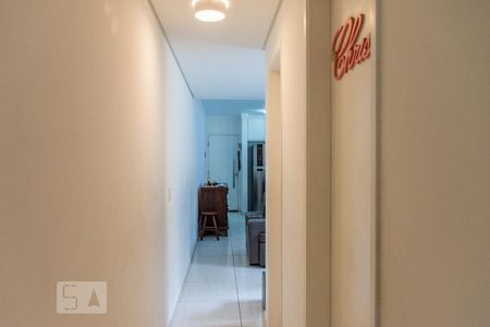 Corredor de apartamento à venda com 2 quartos, 156m² em Vila Valparaiso, Santo André