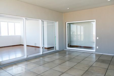 Varanda de apartamento para alugar com 2 quartos, 130m² em Vila Ipojuca, São Paulo