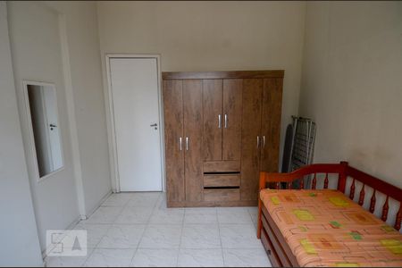 Quarto 1 de apartamento para alugar com 2 quartos, 50m² em Catete, Rio de Janeiro