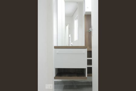 Detalhe do Banheiro da Suite 1 de casa para alugar com 2 quartos, 80m² em Vila Moreira, São Paulo