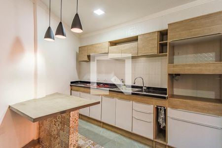 Sala / Cozinha de casa para alugar com 2 quartos, 80m² em Vila Moreira, São Paulo