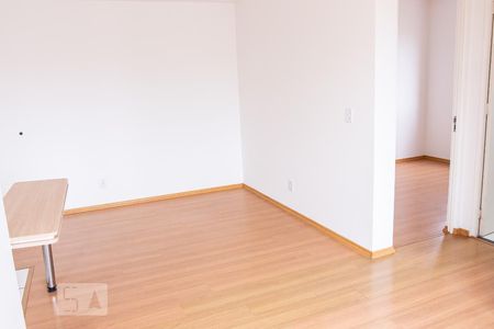 Sala de apartamento para alugar com 2 quartos, 64m² em Vila Satúrnia, Campinas