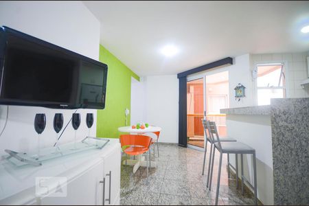 Sala de apartamento para alugar com 1 quarto, 93m² em Icaraí, Niterói