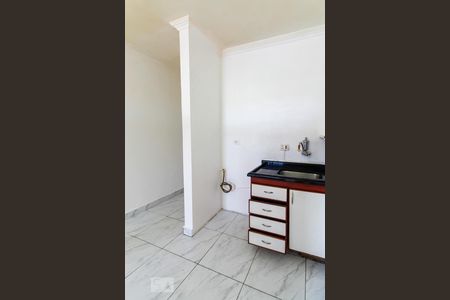 Cozinha de kitnet/studio para alugar com 1 quarto, 30m² em Centro, Guarulhos