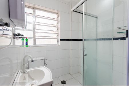 Banheiro de kitnet/studio à venda com 1 quarto, 39m² em República, São Paulo