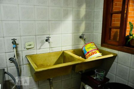 Casa à venda com 474m², 4 quartos e sem vaga Casa à venda com 474m², 4 quartos e sem vagaLavanderia Tanques