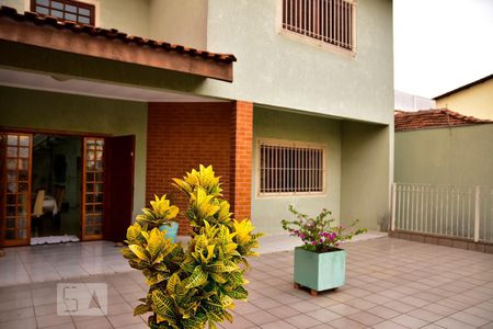 Casa à venda com 474m², 4 quartos e sem vaga Casa à venda com 474m², 4 quartos e sem vagaVista do Imóvel Piso Superior