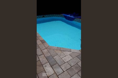 Casa à venda com 474m², 4 quartos e sem vaga Casa à venda com 474m², 4 quartos e sem vagaPiscina