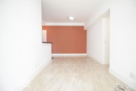 Sala de apartamento à venda com 3 quartos, 73m² em Vila Suzana, São Paulo
