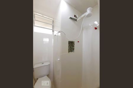 Banheiro Social de apartamento para alugar com 3 quartos, 65m² em Pilares, Rio de Janeiro