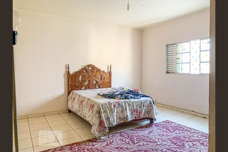 Casa à venda com 500m², 4 quartos e 8 vagas Casa à venda com 500m², 4 quartos e 8 vagasQuarto 3