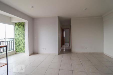 Sala de apartamento para alugar com 3 quartos, 70m² em Vila Rosa, Goiânia