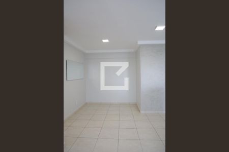 Sala de apartamento para alugar com 3 quartos, 70m² em Vila Rosa, Goiânia