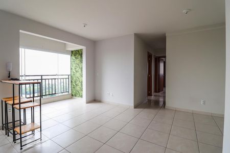 Sala de apartamento para alugar com 3 quartos, 70m² em Vila Rosa, Goiânia