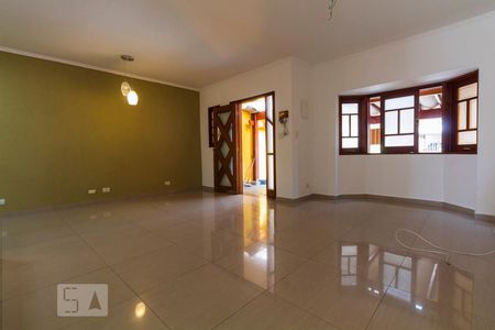 Sala de casa à venda com 3 quartos, 207m² em Cidade Domitila, São Paulo