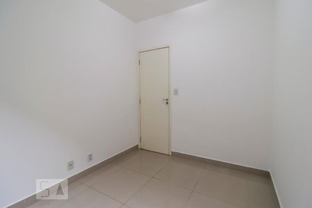 Quarto 1 de apartamento para alugar com 2 quartos, 46m² em Parque Oeste Industrial, Goiânia