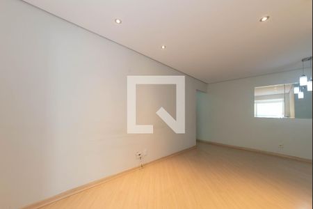 Sala de apartamento para alugar com 3 quartos, 90m² em Vila Firmiano Pinto, São Paulo