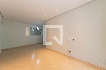 Sala de apartamento para alugar com 3 quartos, 90m² em Vila Firmiano Pinto, São Paulo