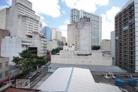 Vista de kitnet/studio para alugar com 1 quarto, 28m² em Liberdade, São Paulo