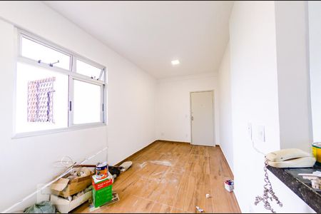 Sala de apartamento à venda com 2 quartos, 94m² em Nova Suíssa, Belo Horizonte