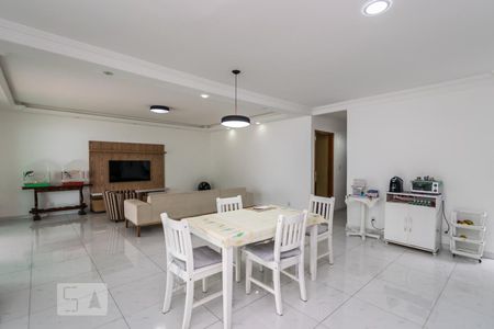 Sala de casa à venda com 3 quartos, 250m² em Vila da Penha, Rio de Janeiro