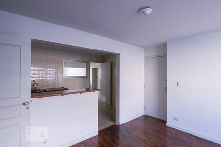 Sala de apartamento para alugar com 3 quartos, 90m² em Perdizes, São Paulo