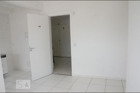 Sala de apartamento para alugar com 2 quartos, 54m² em Jardim Modelo, São Paulo